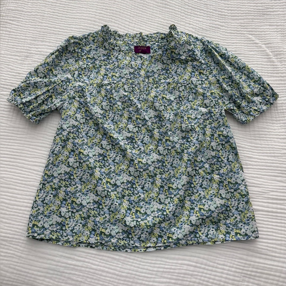 EUC J. Crew Green Puff Sleeve Blouse with Peter Pan Collar